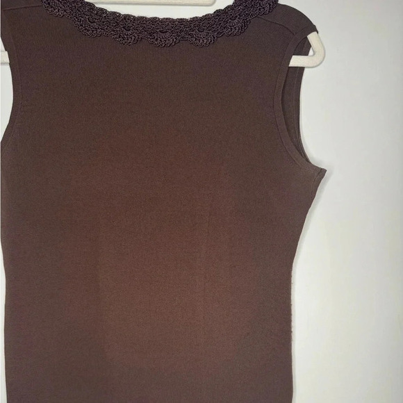 VINTAGE BROWN KNIT TANK W/ CROCHET COLLAR - Picture 10 of 11